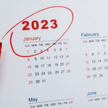 Ποιες ημέρες πέφτουν οι αργίες στο δημόσιο τομέα το 2023 - ΑΝΑΛΥΤΙΚΟ ΗΜΕΡΟΛΟΓΙΟ