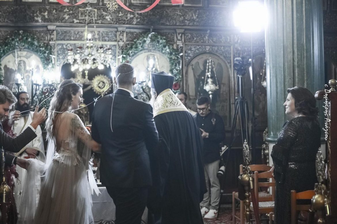Με γάμο στους Κομποτάδες αποχαιρέτησε το 2022 ο Μητροπολίτης Φθιώτιδος