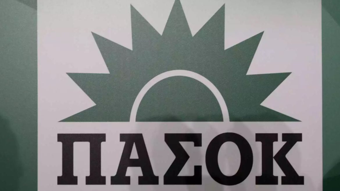ΠΑΣΟΚ: "Κλείδωσαν" τα ψηφοδέλτια για Μπατζελή, Αντωνίου