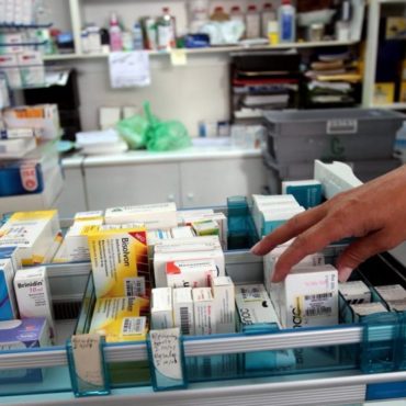 Δεν θα επιτρέπεται η συνταγογράφηση με εμπορική ονομασία των φαρμάκων που βρίσκονται σε έλλειψη