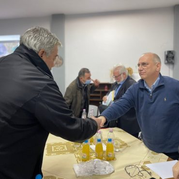 Ο Γιάννης Οικονόμου στην Ανθήλη Λαμίας για την παρουσίαση του αναδόχου μελετητή για το αρδευτικό δίκτυο