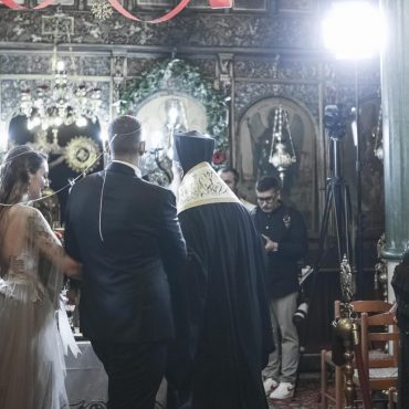 Με γάμο στους Κομποτάδες αποχαιρέτησε το 2022 ο Μητροπολίτης Φθιώτιδος
