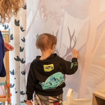 Λαμία: Tα ΚΔΑΠάκια με το Make-A-Wish έκαναν πραγματικότητα την ευχή ενός μικρού ήρωα (video)