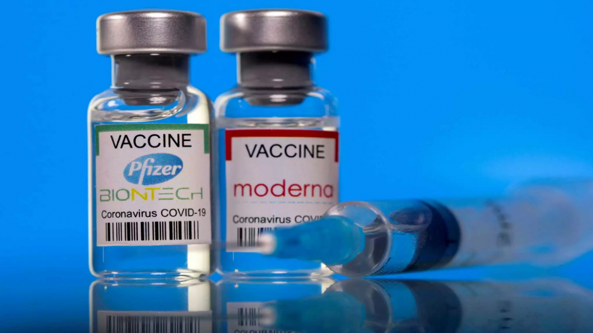 Κορωνοϊός: Με πιο εμβόλιο πρέπει να κάνουμε την τρίτη δόση - Τα δεδομένα που πρέπει να γνωρίζετε για καλύτερη προστασία