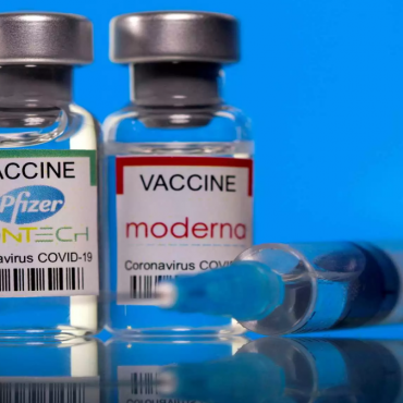 Κορωνοϊός: Με πιο εμβόλιο πρέπει να κάνουμε την τρίτη δόση - Τα δεδομένα που πρέπει να γνωρίζετε για καλύτερη προστασία