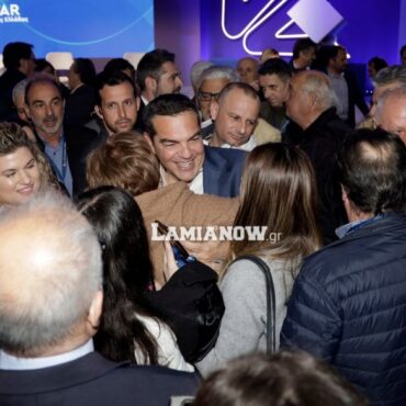 Ο Αλέξης Τσίπρας από τη Λαμία: Ο Μητσοτάκης να έρθει αυτή τη φορά σε debate – Το 2019 φοβήθηκε (video)