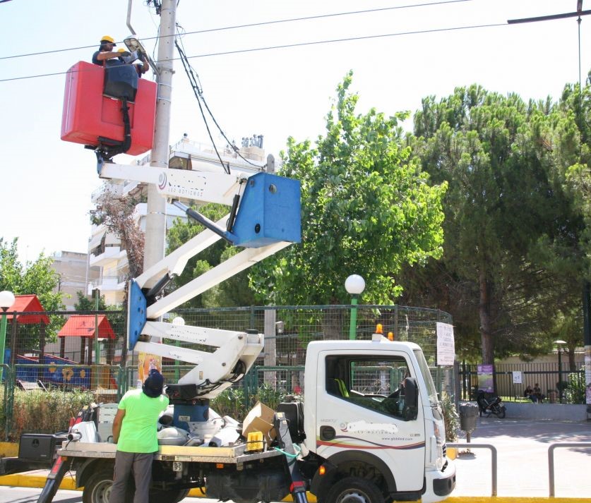 Χρηματοδότηση 527.500 ευρώ για την αντικατάσταση ενεργοβόρων φωτιστικών του Δήμου Θηβαίων