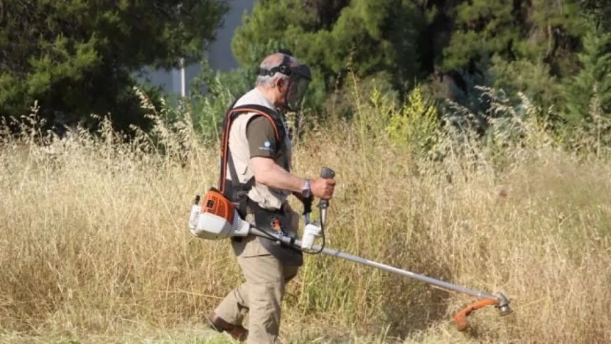 Λαμία: Καθαρισμός οικοπέδων και λοιπών ακάλυπτων χώρων από τους ιδιοκτήτες για την αποφυγή πυρκαγιών ενόψει της αντιπυρικής περιόδου