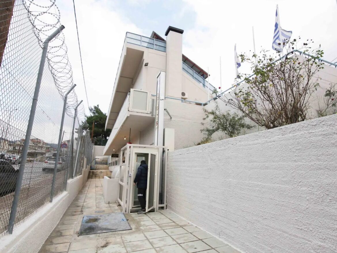 Δήμος Λαμιέων: Ενημέρωση για την κλοπή προσωπικών αντικειμένων στο Δημοτικό Κολυμβητήριο