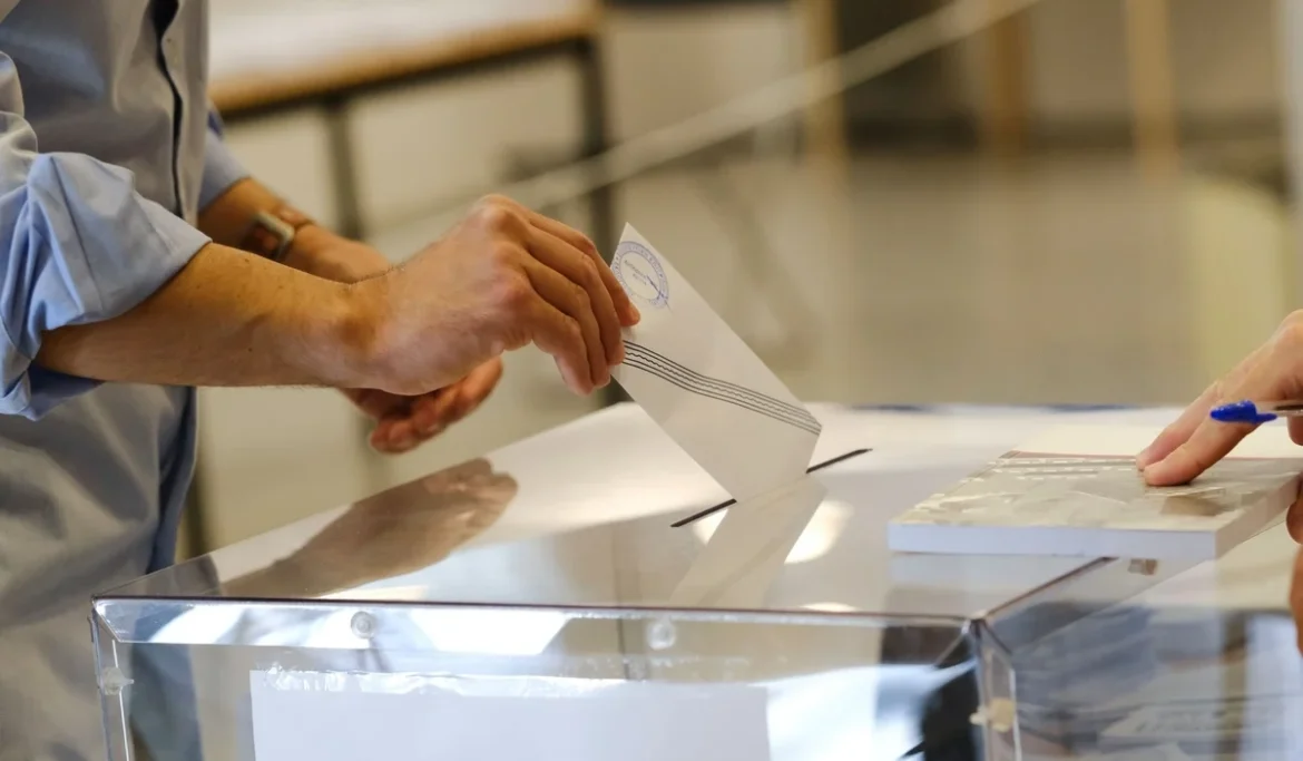 Η αντίστροφη μέτρηση για τις δημοτικές και περιφερειακές εκλογές ξεκίνησε: Τι ισχύει για τη δεύτερη κάλπη και την εκλογική άδεια