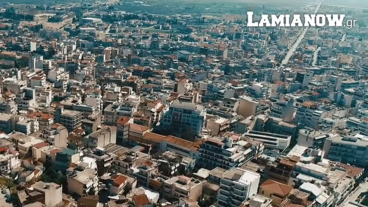 Αναβάθμιση βατότητας πεζοδρομίων και οδών στην πόλη της Λαμίας