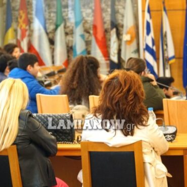 Λαμία: Ξεκίνησαν οι αιτήσεις για το Δημοτικό Συμβούλιο Νέων / Τον Οκτώβριο οι Εκλογές